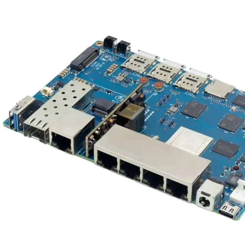 لوحة توجيه Wifi 7 بتصميم MTK M - مراجعة Bananapi Bpi R4 Wifi 7 وسعره